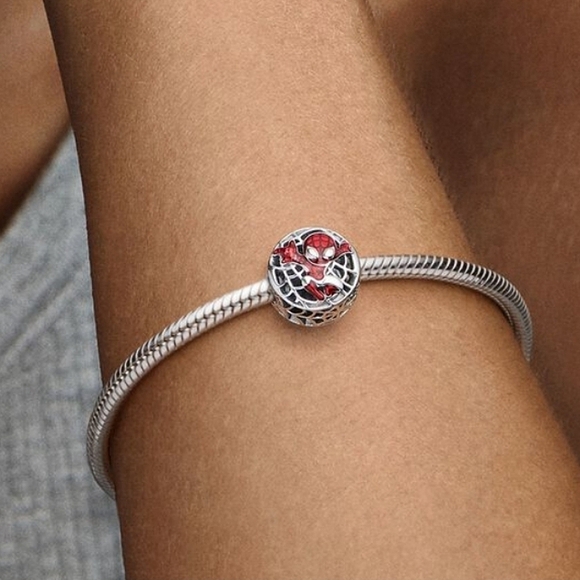 Authentic NEW Pandora Marvel Spider-Man Soaring City Charm S925ALE - Picture 5 of 10